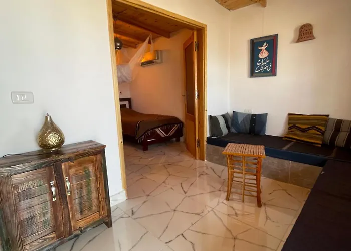 Kamp alanı Live The Bedouinlife Nuweiba`